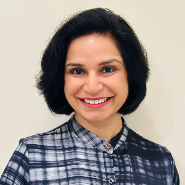 Meet Dr. Arora - Bolingbrook Dentist Cosmetic and Family Dentistry